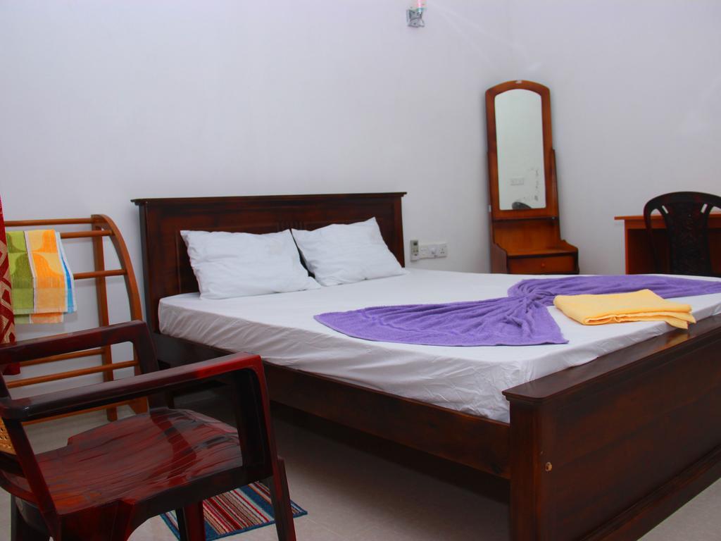 Heaven Star Rest Bed & Breakfast Мириса Стая снимка