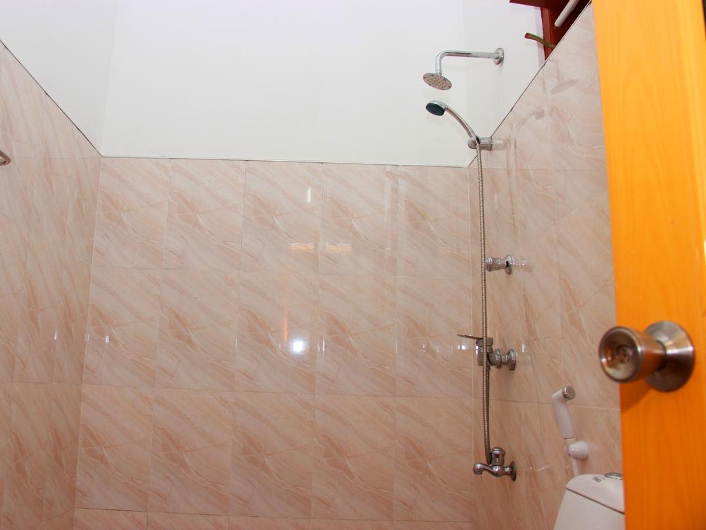 Heaven Star Rest Bed & Breakfast Мириса Екстериор снимка