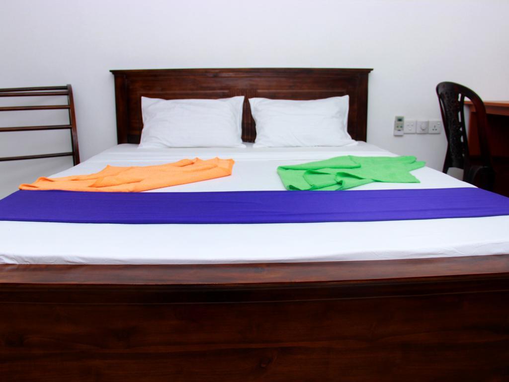Heaven Star Rest Bed & Breakfast Мириса Стая снимка
