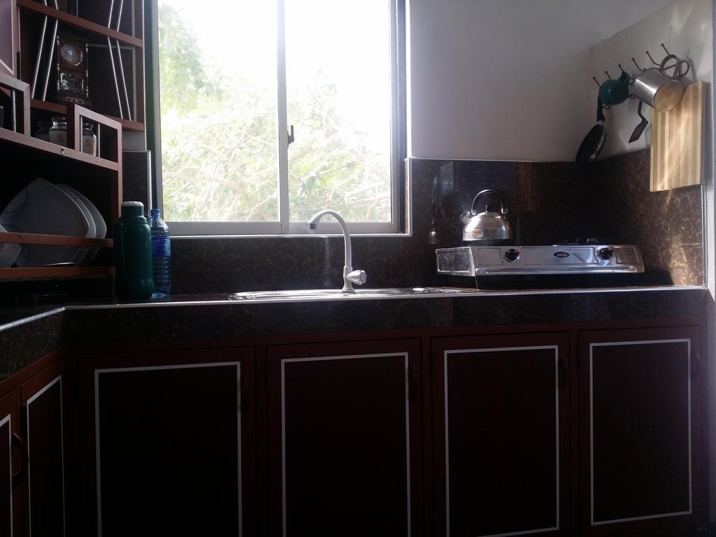 Heaven Star Rest Bed & Breakfast Мириса Екстериор снимка